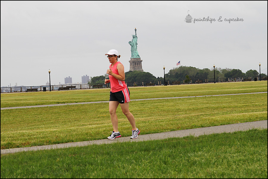 runningstatueframed